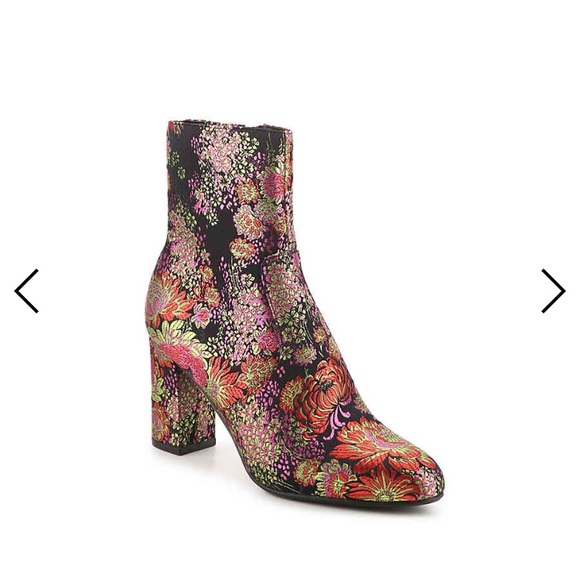 Steve Madden Shoes - Steven Madden Elissa Bootie